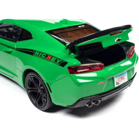 2017 Chevrolet Nickey Camaro SS 1LE Krypton Green with Matt Black Hood and Black Stripes 1/18 Diecast Model Car by Auto World image {4}