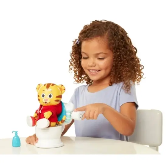 Daniel Tiger's Neighborhood Potty Time image {2}