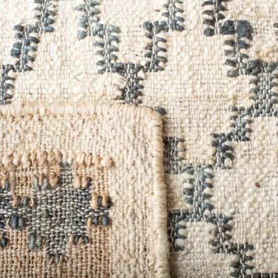 Kilim KLM755 Hand Woven Area Rug - Safavieh image {5}