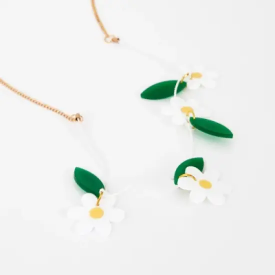 Meri Meri Daisy Necklace (Pack of 1) image {2}