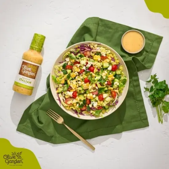 Olive Garden Salad Dressing and Crouton Pack (16oz Bottle) image {5}