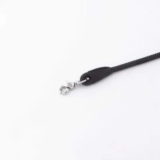 ZippyPaws Mod Essential Dog Leash, Durable Rope Leash with Leather Accents, 5 Ft Long, Black image {3}