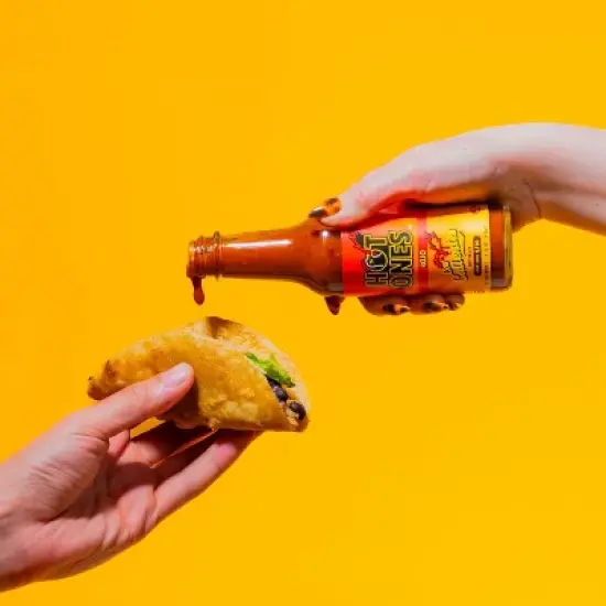 Hot Ones Los Calientes Rojo - 5oz image {5}