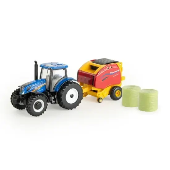 ERTL 1/64 Special Edition New Holland Dairy Barn Set with T6.164 Tractor and Roll-Belt 560 Baler 13982 image {2}