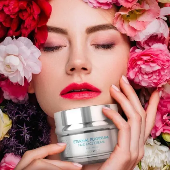 Codeage NAD Facial Cream, Resveratrol, Niacinamide, Hyaluronic Acid, Collagen, Vitamin C & E - 1.8 oz image {6}