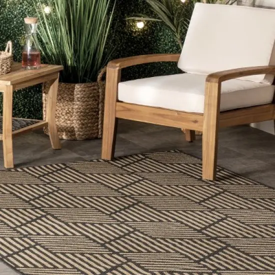 nuLOOM Leona Modern Geometric Indoor and Outdoor Area Rug image {8}