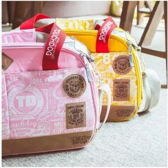 Touchdog Airline Approved Around-The-Globe Passport Designer Pet Carrier image {1}