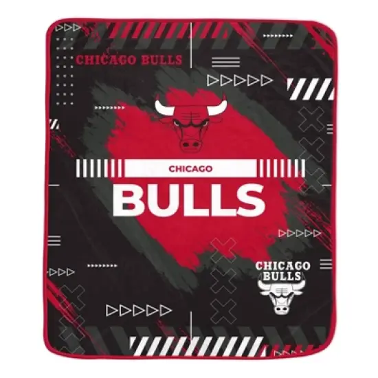 NBA Chicago Bulls 50"x60" Game Tech Ultra Soft Blanket image {2}