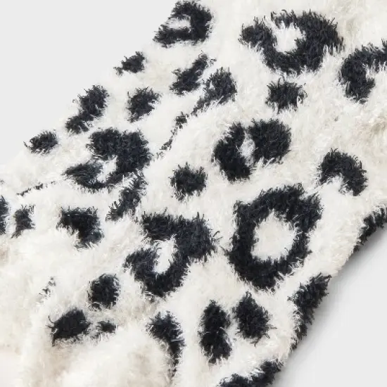 Women's Leopard Print Cozy Low Cut Socks - Auden&trade; 4-10 image {2}