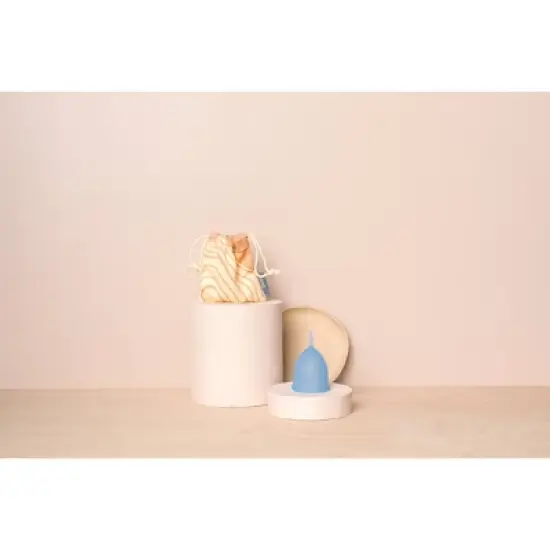 Saalt Menstrual Cup - Ocean Blue - Regular image {2}