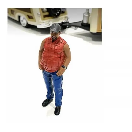 "Campers" Figure 1 for 1/18 Scale Models by American Diorama image {2}