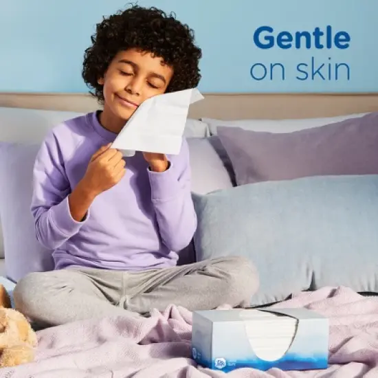 Puffs Ultra Soft Facial Tissue image {2}