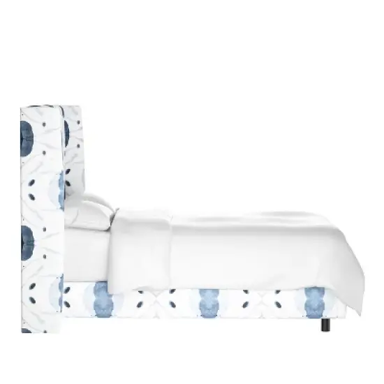 Lauran Wingback Bed in patterns - Skyline Furniture image {2}