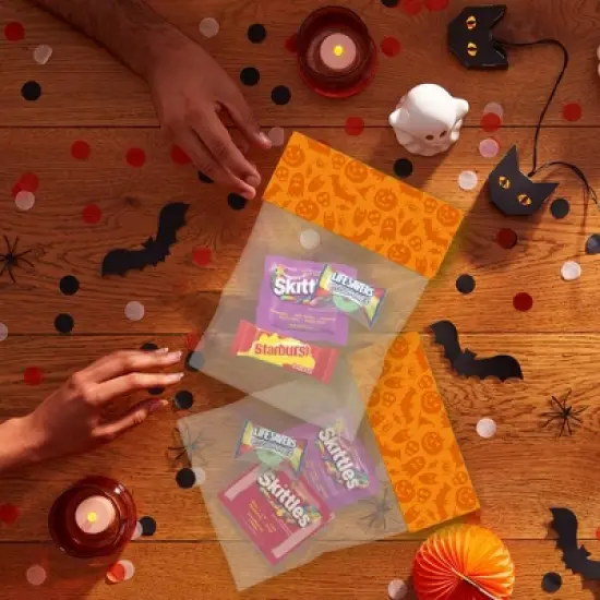 Mars Starburst Skittles & Life Savers Halloween Candy Variety Pack - 95.4oz/300ct image {4}