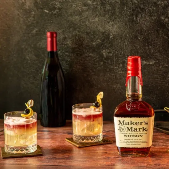 Maker's Mark Kentucky Straight Bourbon Whisky - 750ml Bottle image {2}