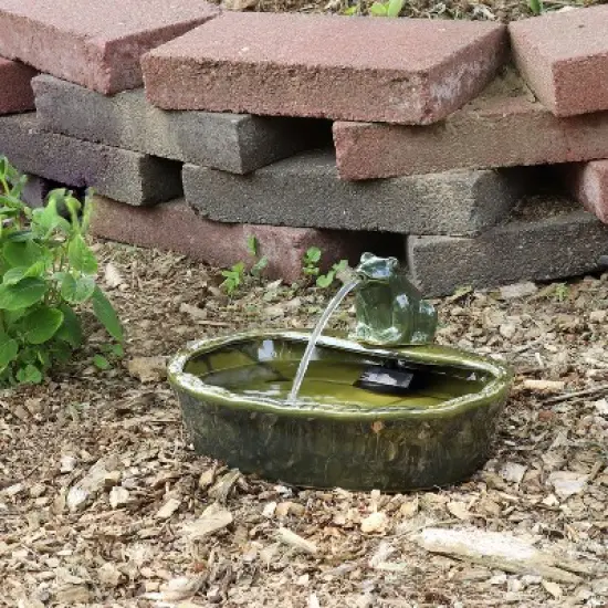 Sunnydaze Outdoor Solar Powered Ceramic Spitting Frog Water Fountain with Submersible Pump - 7" - Green image {1}