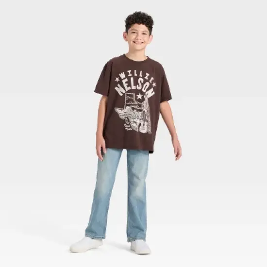 Boys' Willie Nelson Oversized Short Sleeve Graphic T-Shirt - Dark Brown image {3}