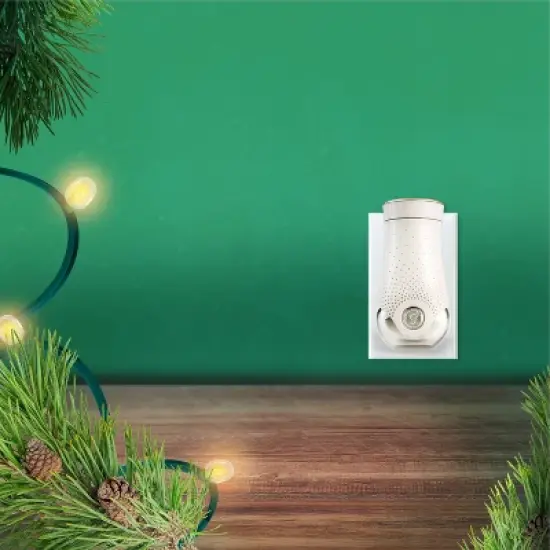 Glade PlugIns Scented Oil Air Freshener - Twinkling Pine & Cedar - 4.69oz/7pk image {4}