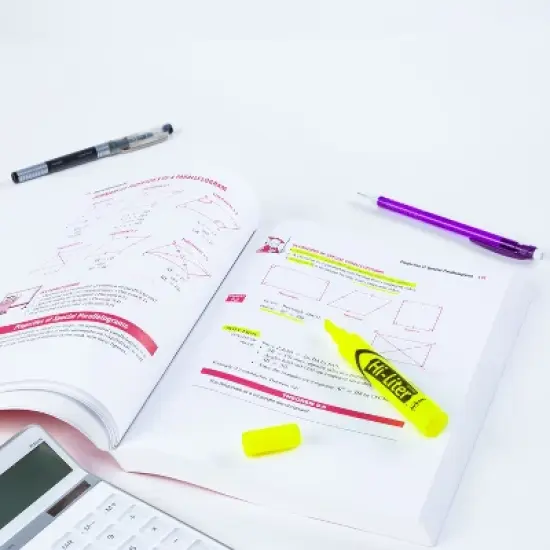 Avery Hi-Liter Desk-Style Highlighters, SmearSafe, Chisel Tip, 12 Yellow Highlighters (98035) image {6}