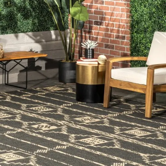 nuLOOM Claudia Striped Indoor/Outdoor Patio Area Rug image {8}