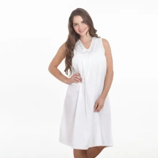 Saro Lifestyle Long Nightgown With Embroidered Design image {1}