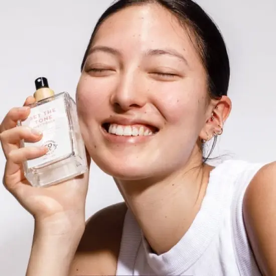 Set The Tone Hydrating Rose Mist Toner, The Organic Skin Co, 3.4 fl oz image {4}