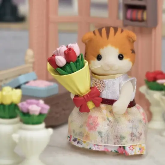 Calico Critters Town Series Blooming Flower Shop, Fashion Dollhouse Playset with Furniture and Accessories image {3}