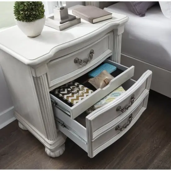 Signature Design by Ashley Montelaine Traditional 3-Drawer Nightstand with Hidden Tray, Antique White image {5}
