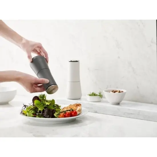 Joseph Joseph Milltop Salt & Pepper Set - Gray: Pepper Grinder, Ceramic Mechanism, 2-Piece, 115ml Capacity image {4}