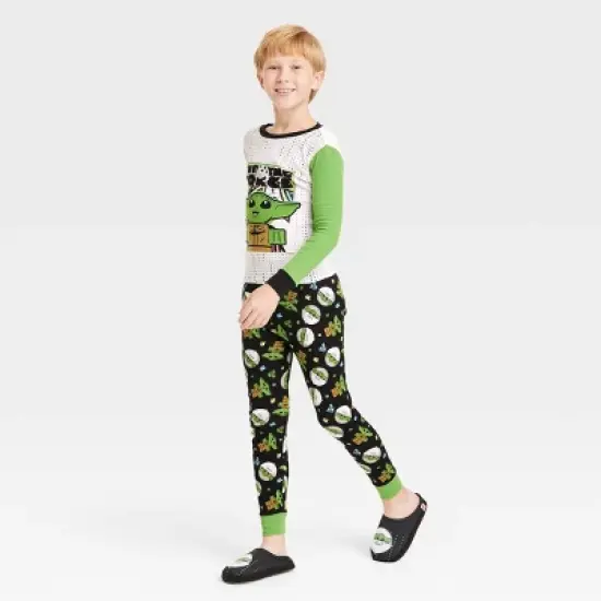 Boys' LEGO Star Wars: The Mandalorian The Child 2pc Snug Fit Pajama Set with Slippers - Black/Green image {2}