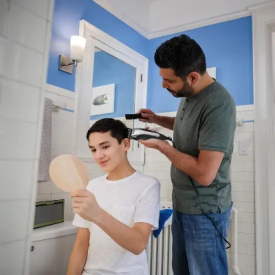 Wahl Chrome Cut Clipper - 09670-1201 image {3}