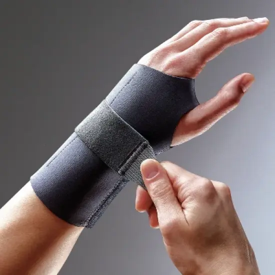 FUTURO Compression Stabilizing Wrist Brace - Left Hand image {8}