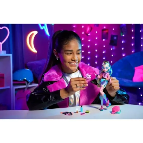 Monster High Lagoona Blue Doll image {1}