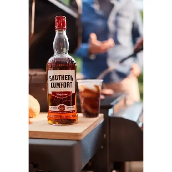 Southern Comfort Original Whiskey - 1.75L Plastic Bottle image {2}