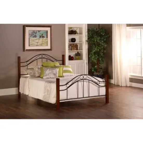 Matson Bed with Rails &ndash; Hillsdale Furniture image {9}