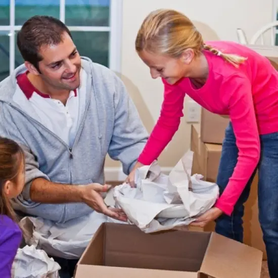 Newsprint Packing Paper for Moving image {10}