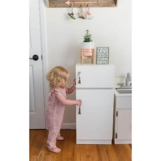 Remley Wooden Refrigerator Kitchen Playset CPSIA Kid Safe Finish - Ships Assembled image {5}