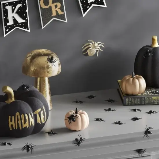 150ct Spiders Halloween Decorative Prop - Hyde and EEK! Boutique&trade;: Plastic image {1}
