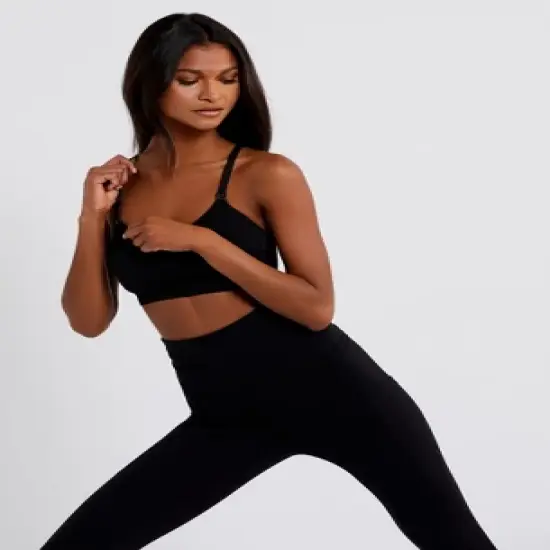 Seamless Racerback Maternity And Nursing Bra | A Pea in the Pod image {4}