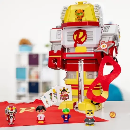 Ryan's World Mega Mecha Titan Robot image {7}