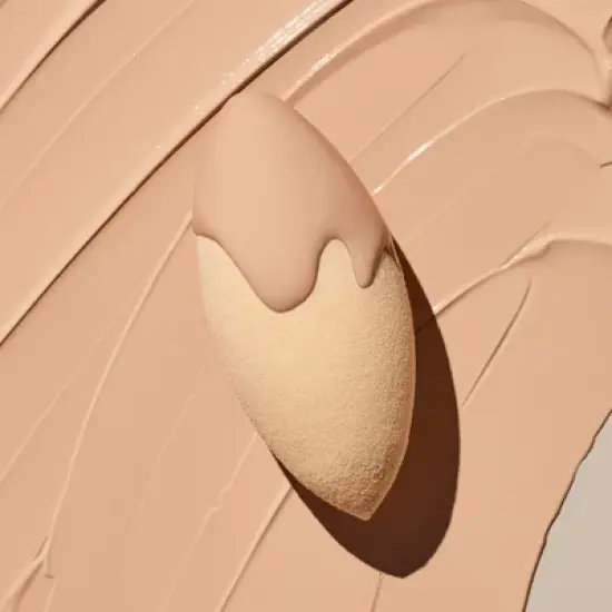 e.l.f. Camo Concealer Sponge image {1}