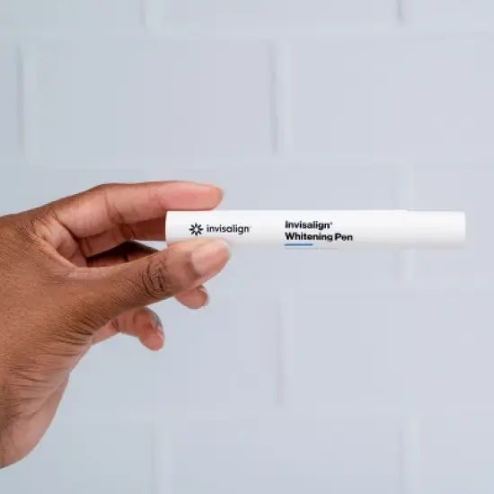 Invisalign&trade; Whitening Pen Twin Pack image {3}