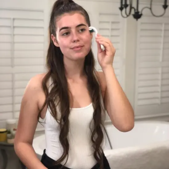 Beauty by Earth Microneedle Derma Roller Roller for Face image {1}