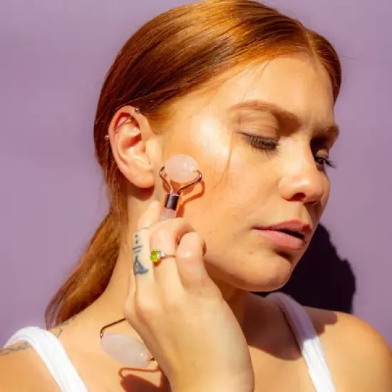 Beauty by Earth Rose Quartz Face Roller Skin Care Tools, Face Massager Roller image {7}