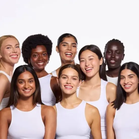 Makeup Revolution Skin Silk Serum Foundation - 0.77oz image {5}