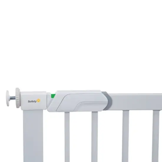 Safety 1st Flat Step Pressure-Mounted Baby Gate, fits between 28.75" and 31.25" image {3}