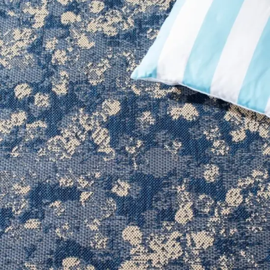 Courtyard CY6333 Power Loomed Indoor/Outdoor Area Rug  - Safavieh image {2}