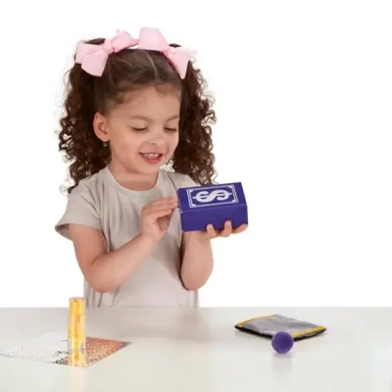 Melissa & Doug  Magic in a Snap Hocus-Pocus Collection image {7}