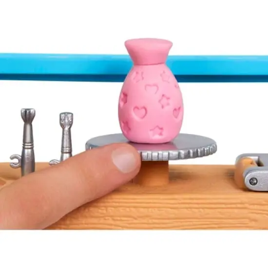 Barbie Relax & Create Art Studio Playset image {3}