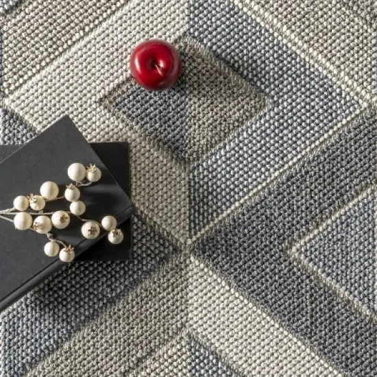 nuLOOM Gale Geometric Indoor/Outdoor Patio Area Rug image {5}